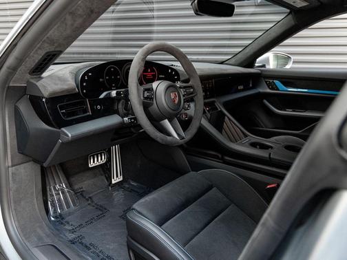Paint to Sample 2026 Porsche Taycan Turbo GT w/Weissach Package