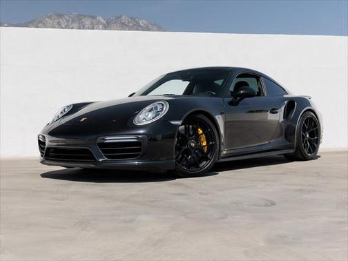 2019 Porsche 911 Turbo S