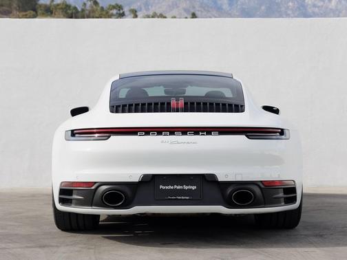 2021 Porsche 911 Carrera