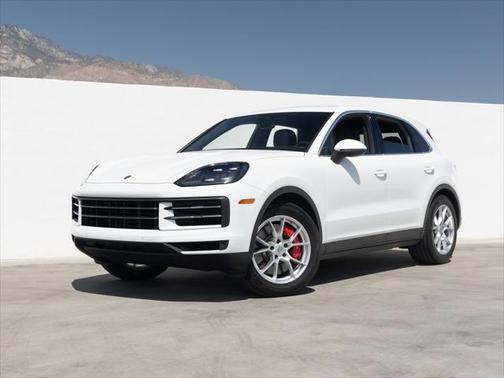 2024 Porsche Cayenne S