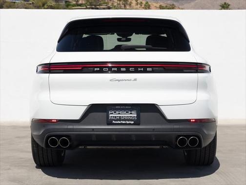 2024 Porsche Cayenne S