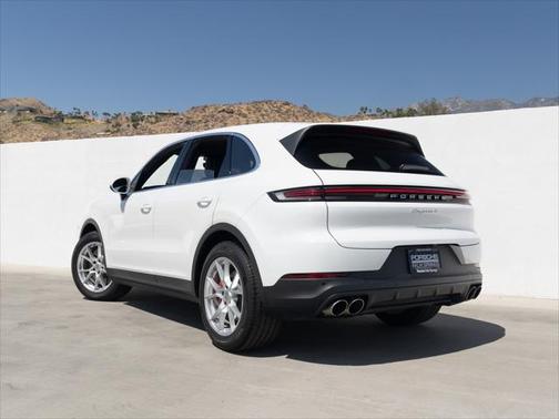 2024 Porsche Cayenne S