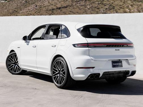 2026 Porsche Cayenne Cayenne Turbo E-Hybrid
