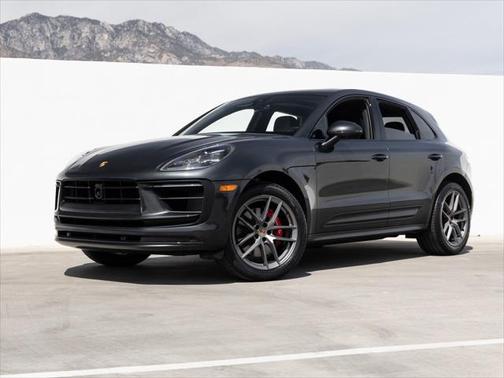 2022 Porsche Macan Base