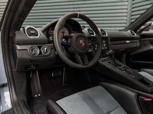 2023 Porsche 718 Cayman GT4 RS
