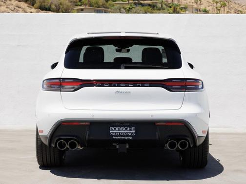 2025 Porsche Macan