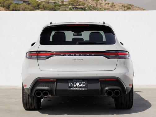 2025 Porsche Macan T