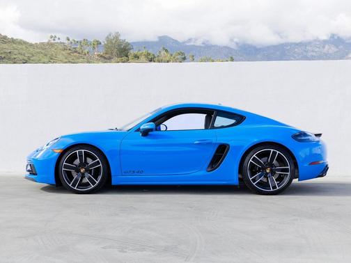 2025 Porsche 718 Cayman GTS 4.0
