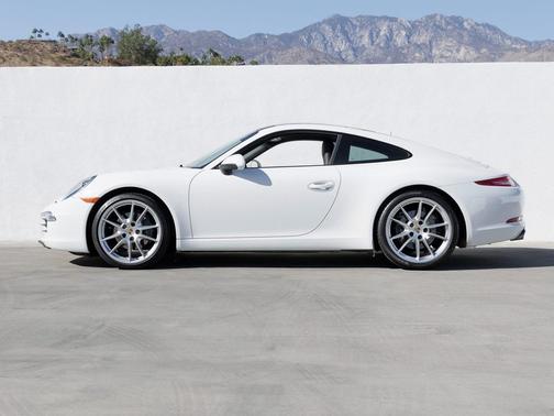 2016 Porsche 911 Carrera