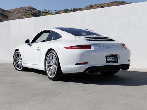 2016 Porsche 911 Carrera