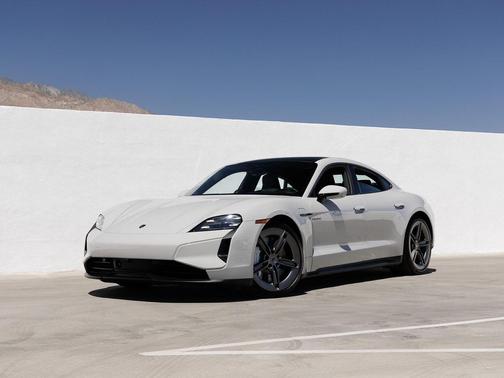 2025 Porsche Taycan Turbo