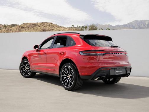 2025 Porsche Macan 