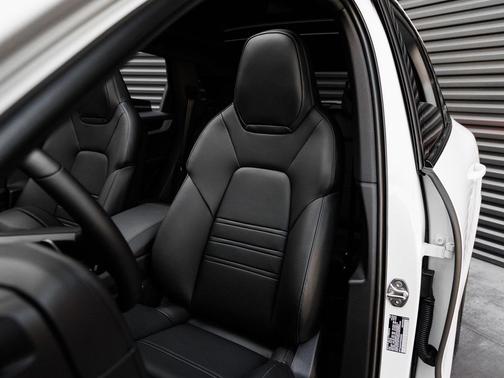 White 2026 Porsche Cayenne Cayenne