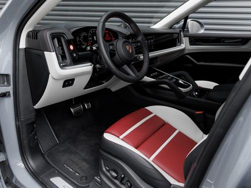 2026 Porsche Cayenne S