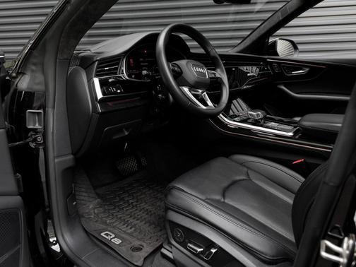 2022 Audi Q8 55 Prestige