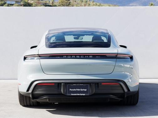 2025 Porsche Taycan 