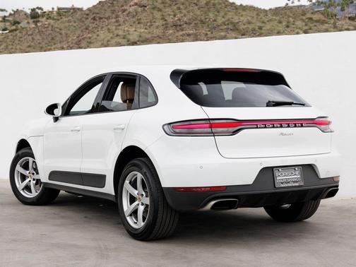 2021 Porsche Macan 