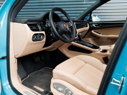 2022 Porsche Macan S