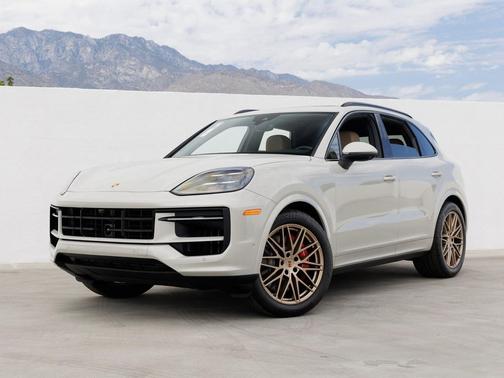 2025 Porsche Cayenne S