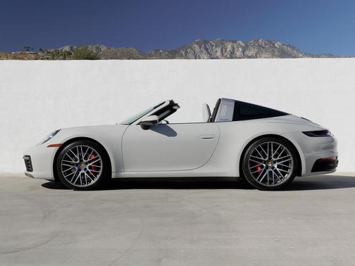 2024 Porsche 911 Targa 4S
