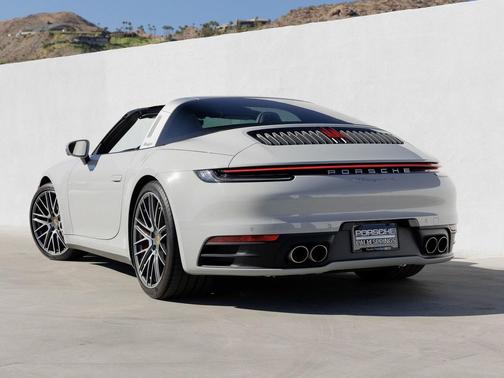 2024 Porsche 911 Targa 4S