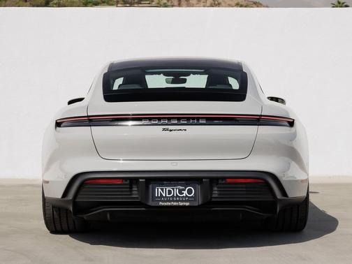 2025 Porsche Taycan 