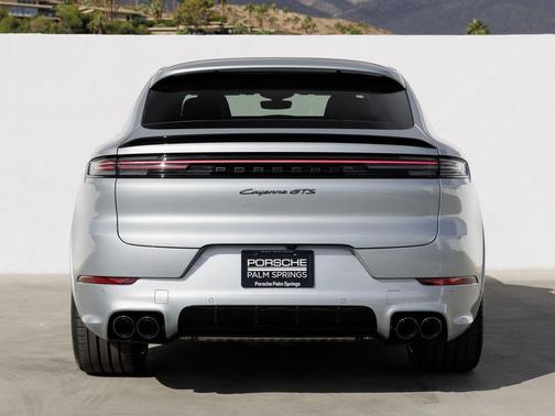 2026 Porsche Cayenne GTS