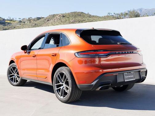 2023 Porsche Macan 
