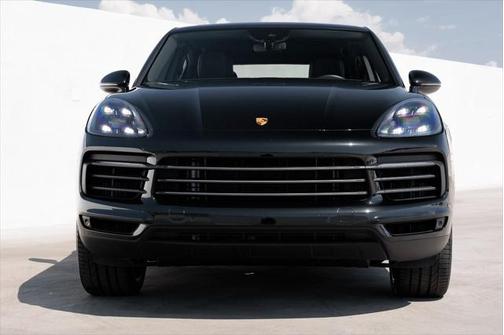 2023 Porsche Cayenne Platinum Edition