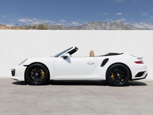 2017 Porsche 911 Turbo S