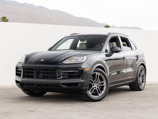 Black Metallic 2026 Porsche Cayenne Cayenne