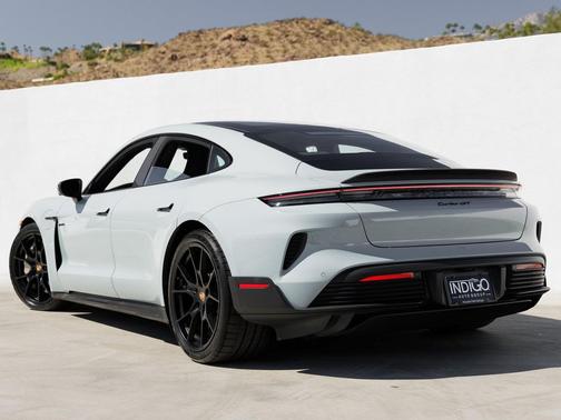 2025 Porsche Taycan Turbo GT w/Weissach Package