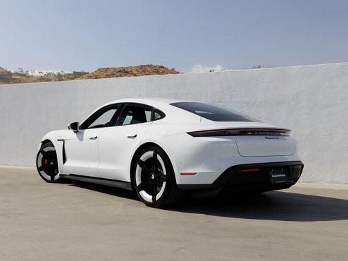 2025 Porsche Taycan 4S