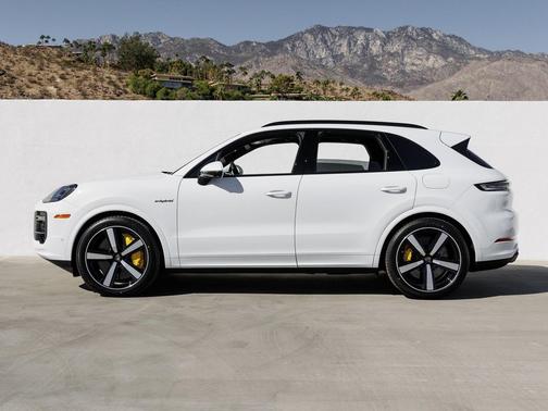 2026 Porsche Cayenne Turbo