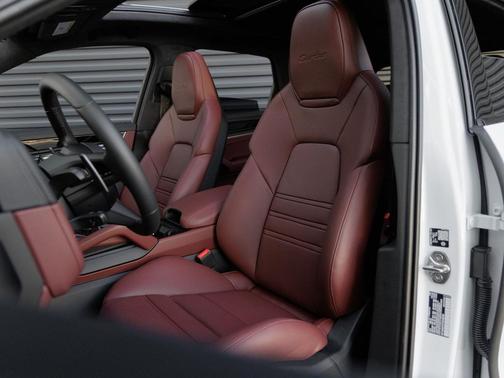 2026 Porsche Cayenne Turbo
