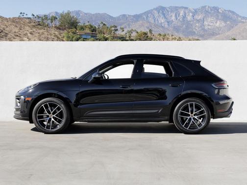 2023 Porsche Macan 
