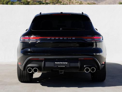 2023 Porsche Macan 