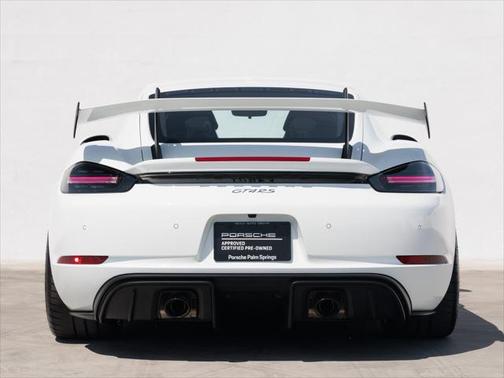 2024 Porsche 718 Cayman GT4 RS