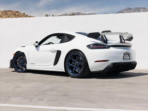 2024 Porsche 718 Cayman GT4 RS