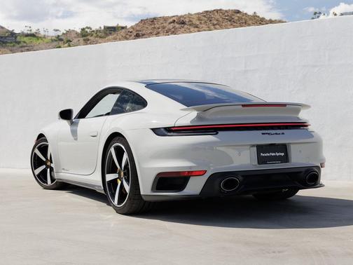 2021 Porsche 911 Turbo S