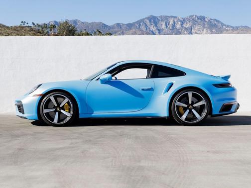 2021 Porsche 911 Turbo S