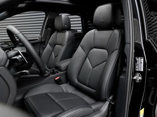 2026 Porsche Macan T