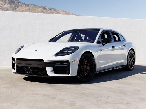 2026 Porsche Panamera Turbo