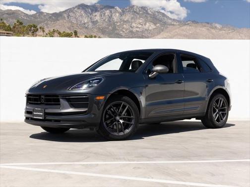 2023 Porsche Macan Base