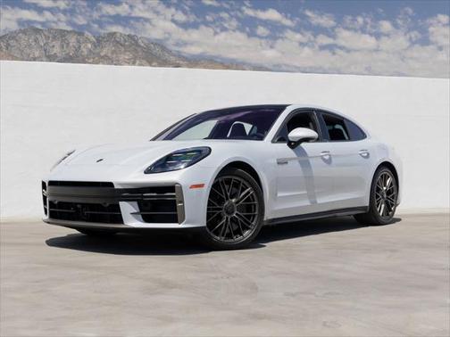 2025 Porsche Panamera E-Hybrid Turbo