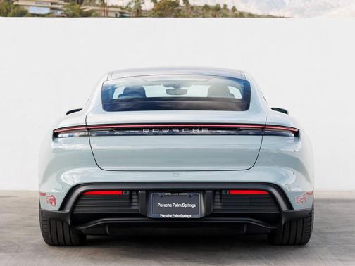 2025 Porsche Taycan 
