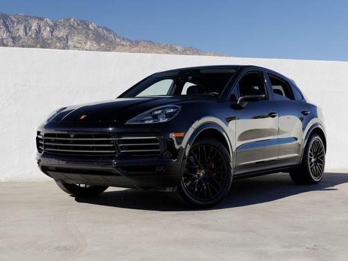 2022 Porsche Cayenne Platinum Edition
