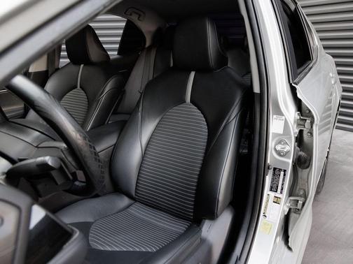 Celestial Silver Metallic 2022 Toyota Camry SE