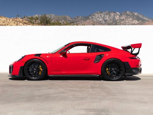 Guards Red 2018 Porsche 911 GT2 RS