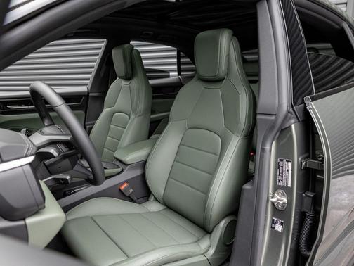 2026 Porsche Macan Macan Electric